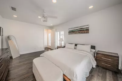 4954 Camdale Court, Dallas, TX 75206 - Photo 11