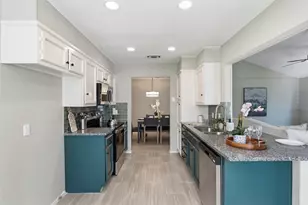 1721 S Timber Ct, Benbrook, TX 76126 - Photo 11