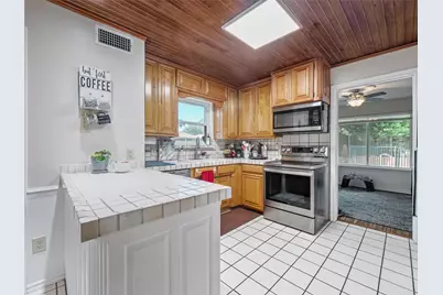 2119 Prestonwood Drive, Arlington, TX 76012 - Photo 15