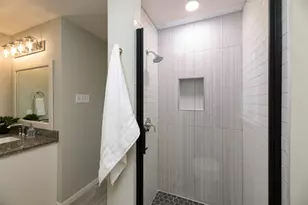 1012 Sleepy Hollow Dr N, Irving, TX 75061 - Photo 15