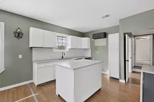 1315 E Arlington Ave, Fort Worth, TX 76104 - Photo 11