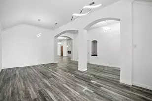 6605 Oxford Ln, The Colony, TX 75056 - Photo 5