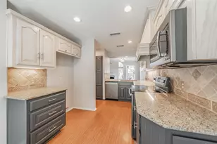 4218 Mojave Dr, De Cordova, TX 76049 - Photo 9