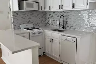 2300 Bamboo Dr, Arlington, TX 76006 - Photo 3
