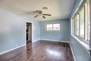 929 Dodson St, Gainesville, TX 76240 - Photo 7