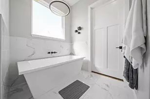 12010 Kenai Cir, Woodway, TX 76712 - Photo 13