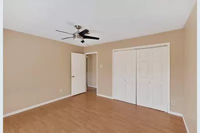 8 W Townhouse Lane #32, Grand Prairie, TX 75052 - Photo 23