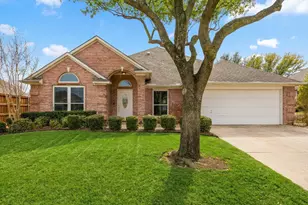 1116 Carousel Dr, Bedford, TX 76021 - Photo 1