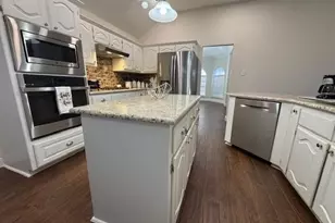 2510 Chapel Hill Dr, Rowlett, TX 75088 - Photo 11