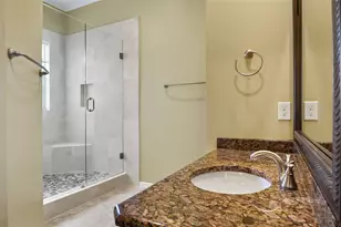 6801 Raintree Pl, Flower Mound, TX 75022 - Photo 23