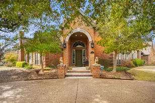 6801 Raintree Pl, Flower Mound, TX 75022 - Photo 5