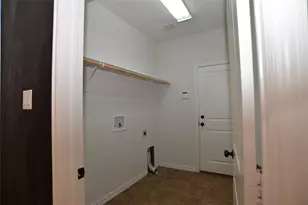 213 Emerald Creek Dr, Fort Worth, TX 76131 - Photo 9