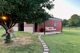 3009 Big Springs Dr, Joshua, TX 76058 - Photo 7