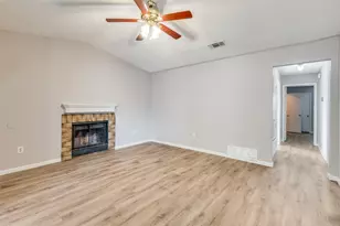 830 Woodland Ct, Kennedale, TX 76060 - Photo 3