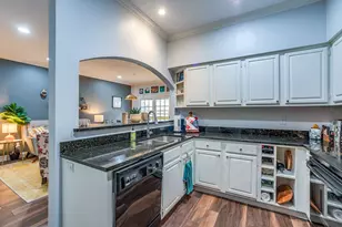 4102 Buena Vista St, Dallas, TX 75204 - Photo 7