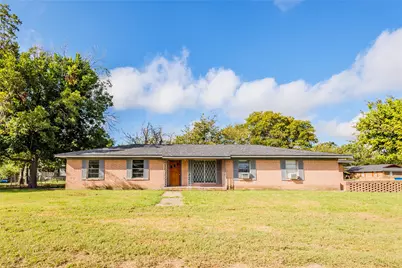 307 W Mesquite, Malone, TX 76660 - Photo 1