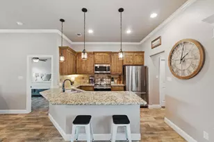 2607 Austin Dr, Granbury, TX 76048 - Photo 13