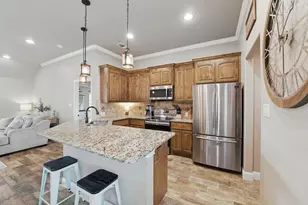 2607 Austin Dr, Granbury, TX 76048 - Photo 9