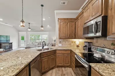 2607 Austin Drive, Granbury, TX 76048 - Photo 11