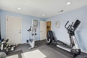 7040 Oakbluff Dr, Dallas, TX 75254 - Photo 29