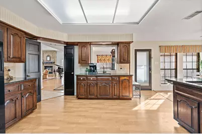 3528 Meadowside Drive, Bedford, TX 76021 - Photo 11