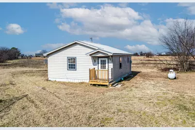 1465 N Hillcrest Drive, Sulphur Springs, TX 75482 - Photo 3