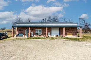 1465 N Hillcrest Dr, Sulphur Springs, TX 75482 - Photo 1