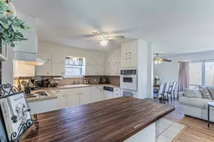 2200 Hermanson Dr, Waco, TX 76710 - Photo 9