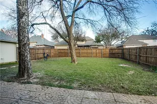2710 Devonshire Dr, Carrollton, TX 75007 - Photo 21