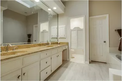 2710 Devonshire Drive, Carrollton, TX 75007 - Photo 15