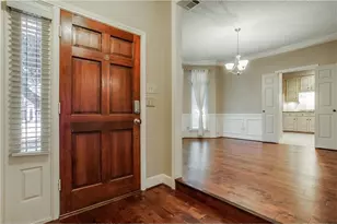 2710 Devonshire Dr, Carrollton, TX 75007 - Photo 3