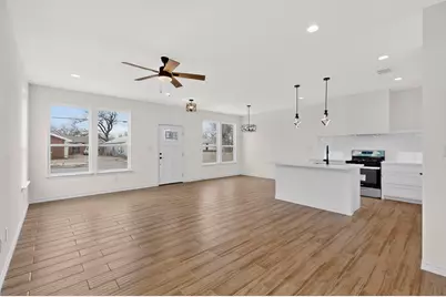 1610 Life Avenue, Dallas, TX 75212 - Photo 9