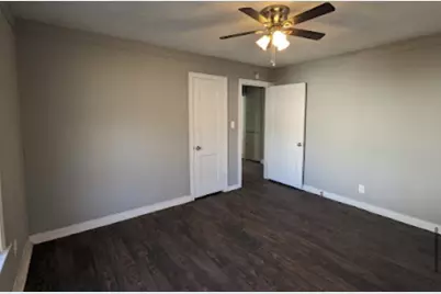 823 W 9th Street, Bonham, TX 75418 - Photo 5