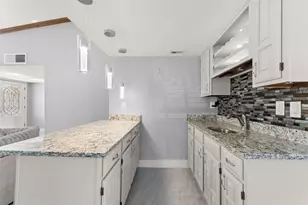 3025 Tres Logos Ln, Dallas, TX 75228 - Photo 9