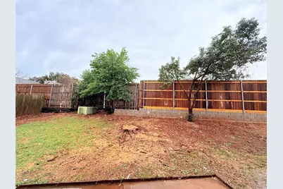 2711 Canterbury Street, Euless, TX 76039 - Photo 33