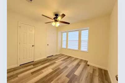 2711 Canterbury Street, Euless, TX 76039 - Photo 27