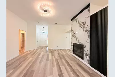 2711 Canterbury Street, Euless, TX 76039 - Photo 3