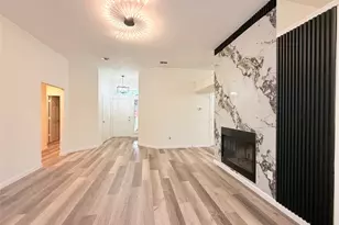 2711 Canterbury St, Euless, TX 76039 - Photo 3