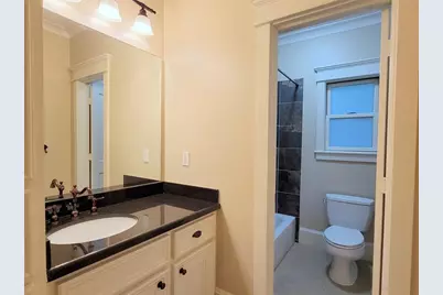 632 W 17th Street, Houston, TX 77008 - Photo 15