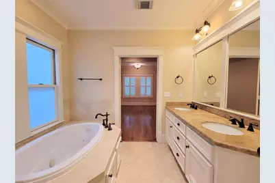 632 W 17th Street, Houston, TX 77008 - Photo 11