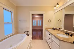 632 W 17th St, Houston, TX 77008 - Photo 11