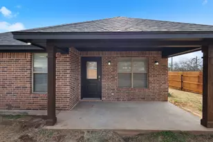 1501 Carpenter St, Bridgeport, TX 76426 - Photo 3