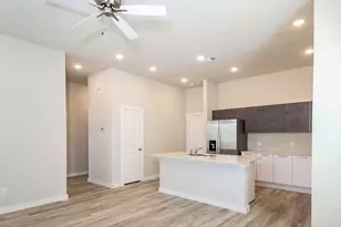 1304 Creekbank Dr, McKinney, TX 75071 - Photo 5