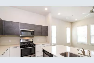 1304 Creekbank Drive, McKinney, TX 75071 - Photo 3