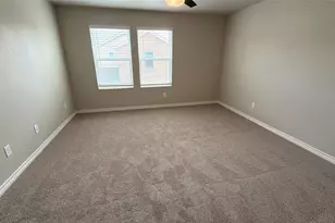 813 Vine St, Argyle, TX 76226 - Photo 5