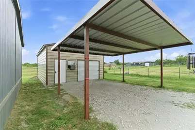 126 Common Way, Boyd, TX 76023 - Photo 5