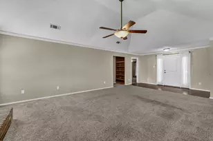 10041 Regent Row St, Benbrook, TX 76126 - Photo 13