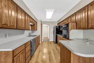 10041 Regent Row St, Benbrook, TX 76126 - Photo 15