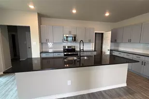 604 Vine St, Argyle, TX 76226 - Photo 3