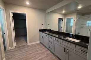 604 Vine St, Argyle, TX 76226 - Photo 13